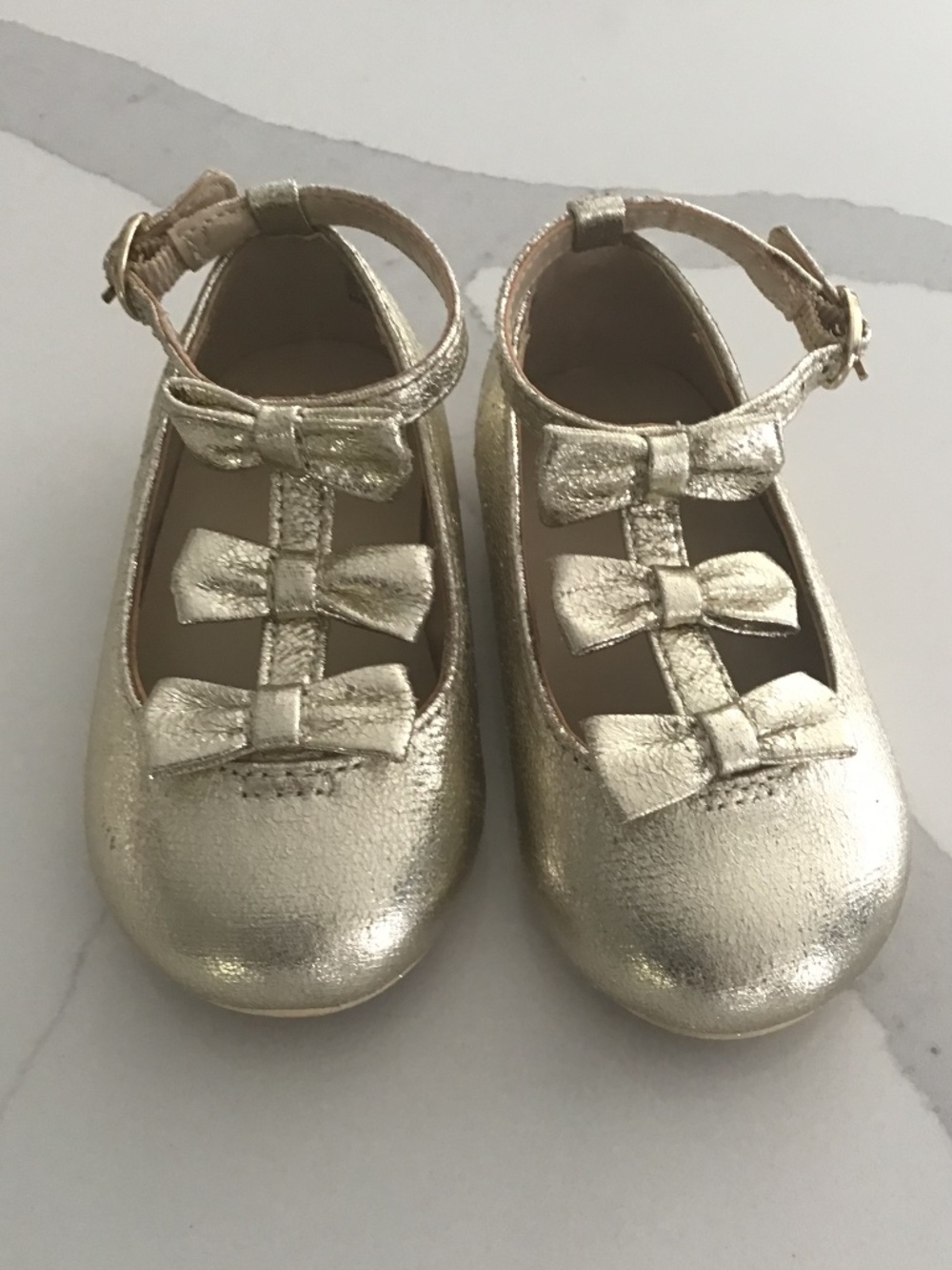 Janie & Jack Toddler Shoes size 4 in Gold